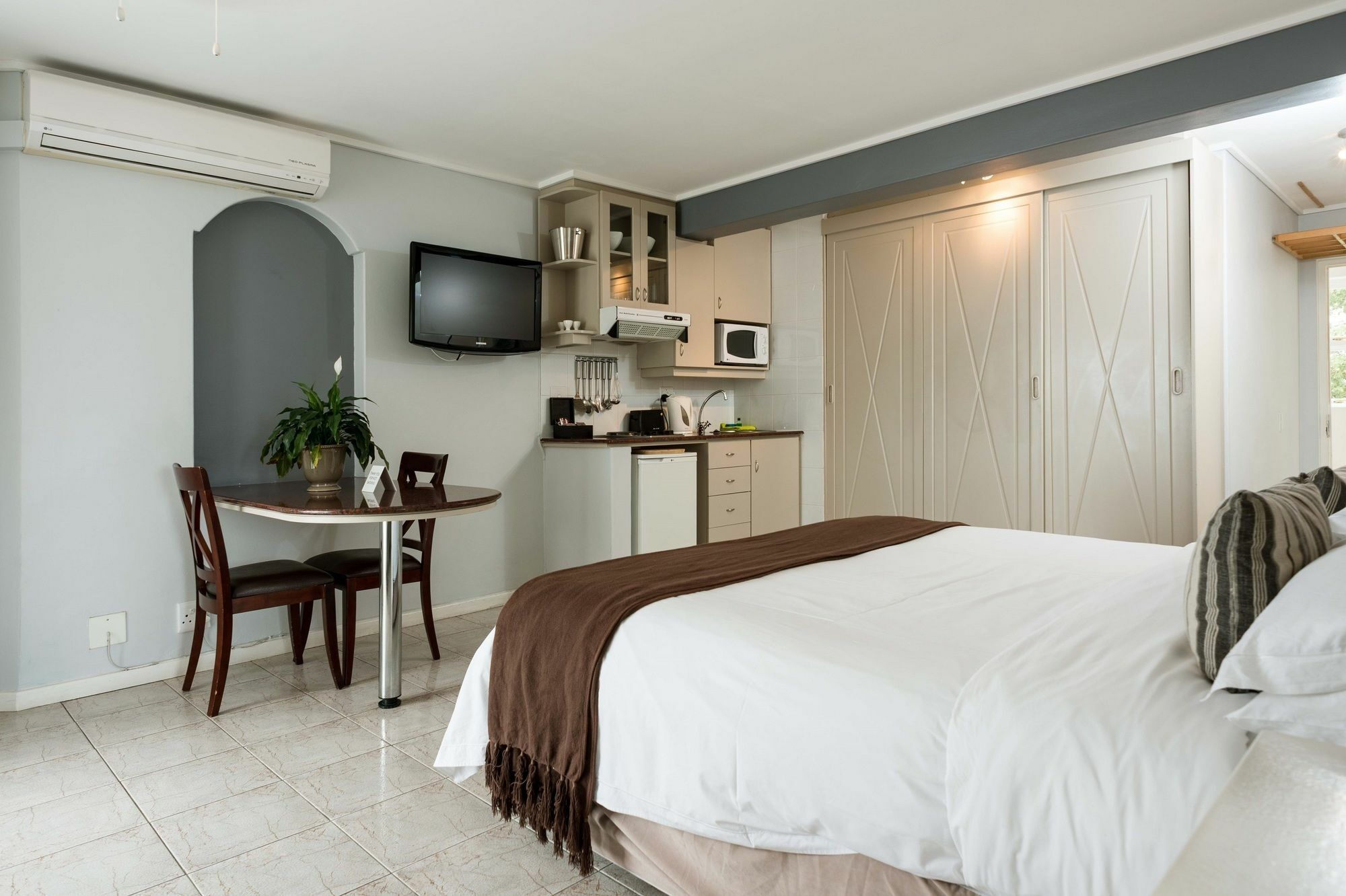 Place On The Bay Self-Catering Cape Town Exterior photo